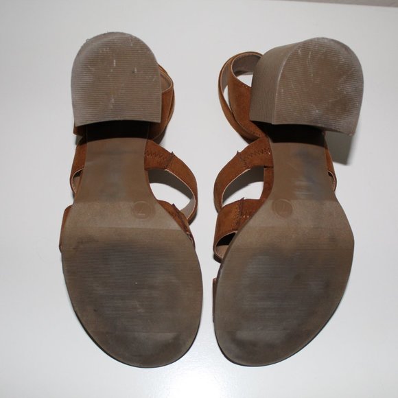 universal thread tan suede block heels - Picture 6 of 8